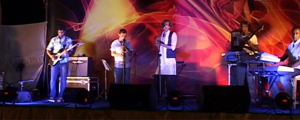 558565_568463809852660_1731450395_n